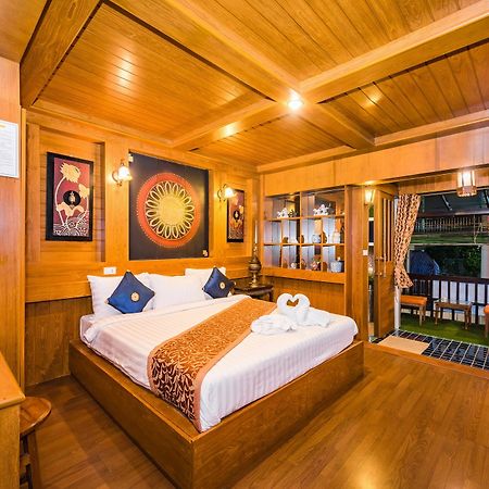 Villa Baan Ratchapruek à Phuket Extérieur photo