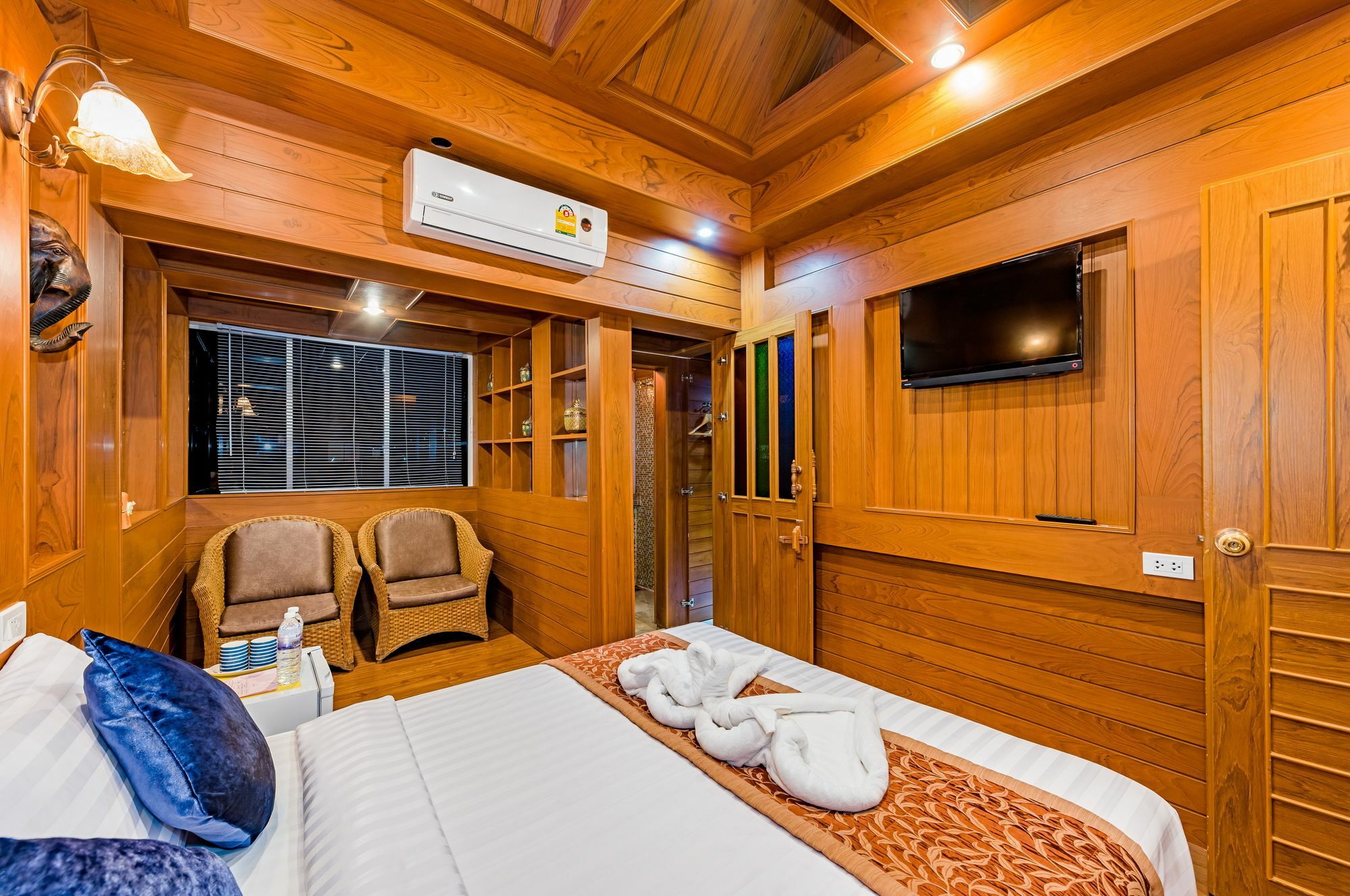 Villa Baan Ratchapruek à Phuket Extérieur photo