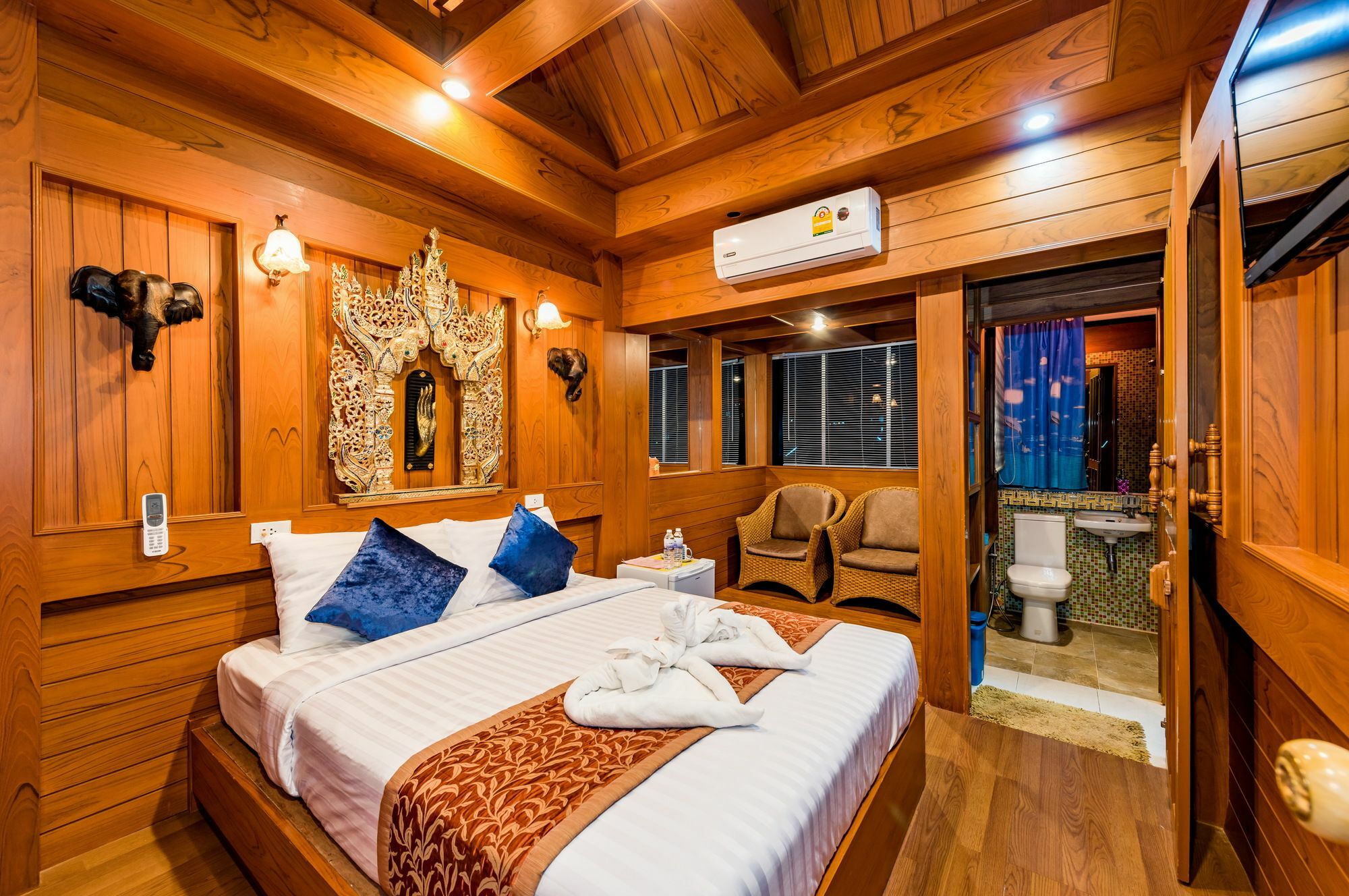Villa Baan Ratchapruek à Phuket Extérieur photo